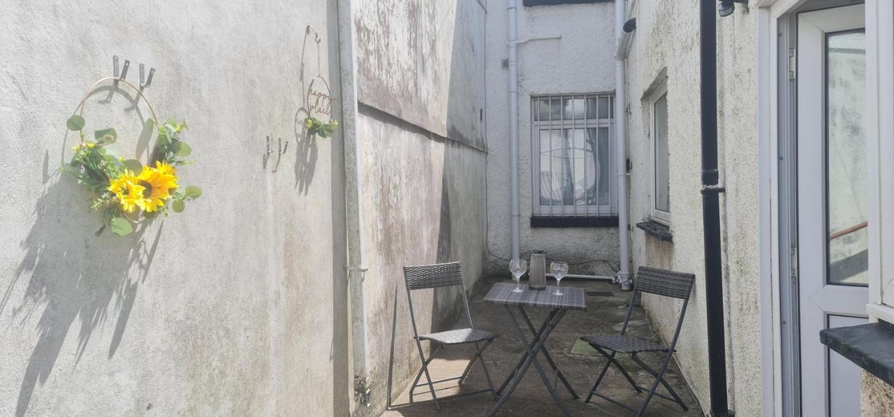 Dream Weaver Apartment Swansea Exterior photo